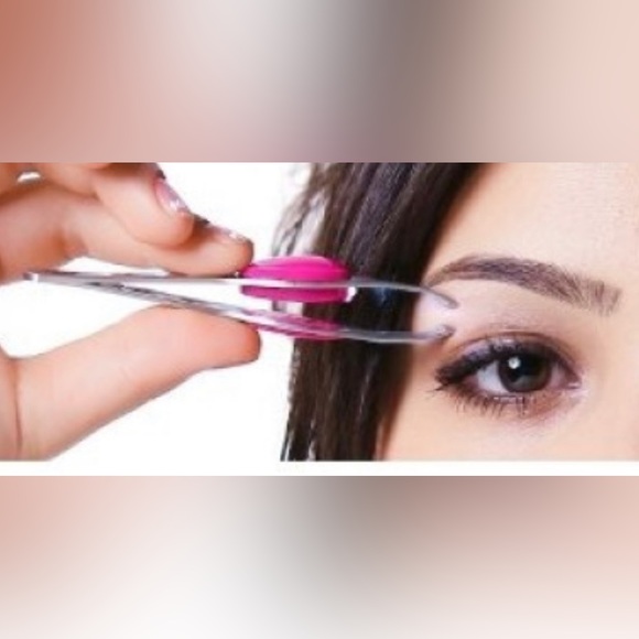 Trend Tweeze BLACK Lighted Tweezers - Picture 2 of 5